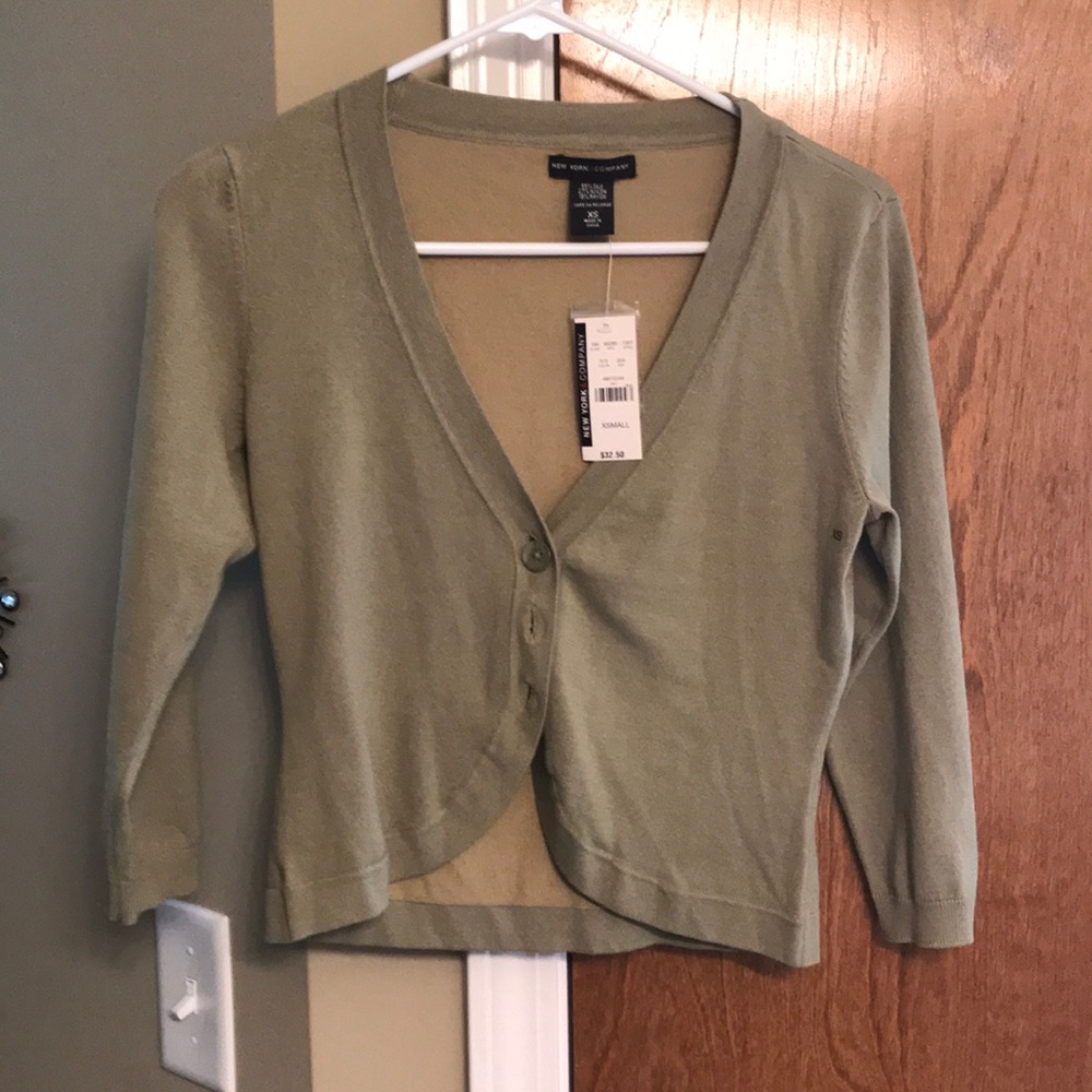 NWT Green New York & Company
